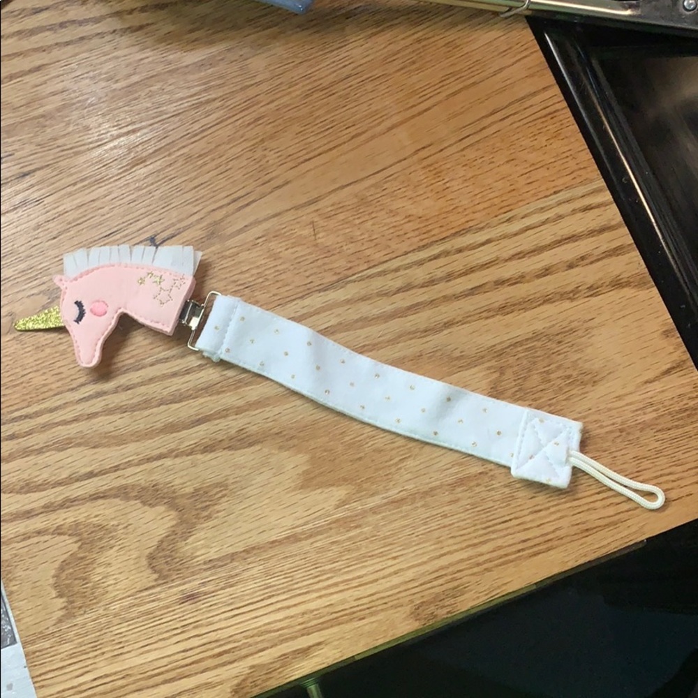 ⭐️3 for $10⭐️Mud Pie Unicorn Baby Pacifier Clip
